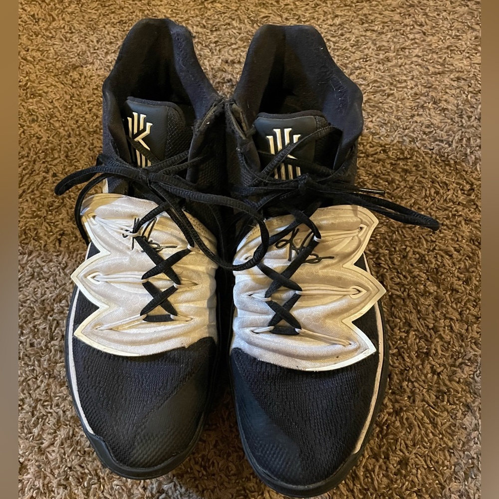 Kyrie 5